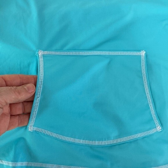 Athleta Summer Shade Rash Guard Top Aqua Blue Short Sleeves Water Sports Beach - Picture 15 of 16